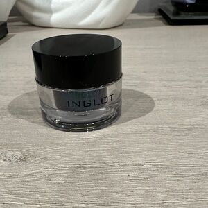 INGLOT Metallic Silver Eye Shadow